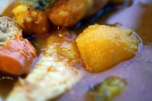 Почему марсельцы присвоили буйабес и при чём тут костёр на берегу